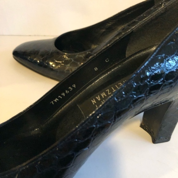 Stuart Weitzman Black Embossed Reptile Patent Leather Pumps/Heels-Women's 8 C - Picture 3 of 5